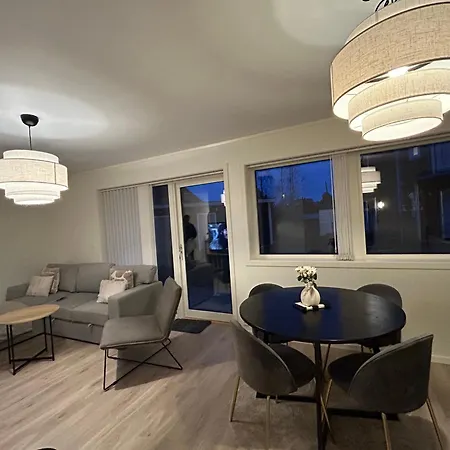 Apartman Ghar-new 2 Bedrooms Near Airport And Oslo City-free Parking