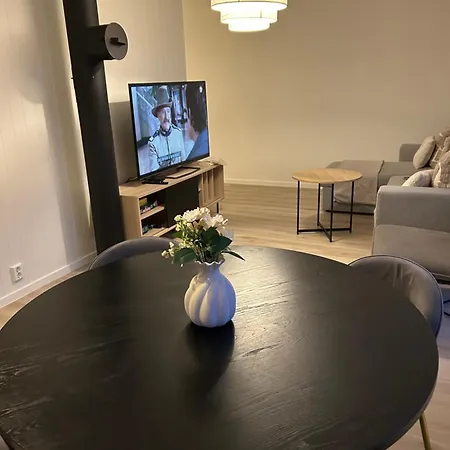 Ghar-new 2 Bedrooms Near Airport And Oslo City-free Parking