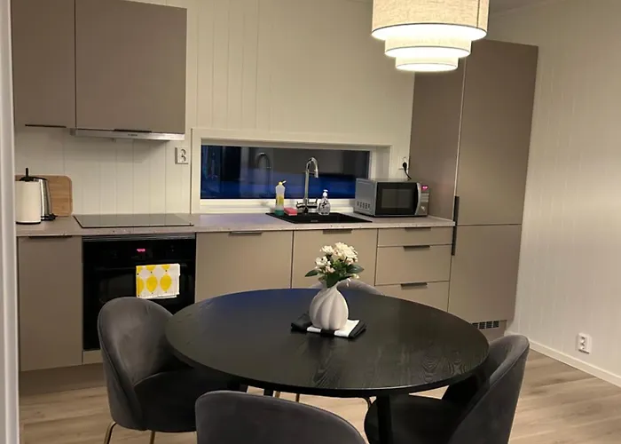 דירה Ghar-New 2 Bedrooms Apartment Near Airport And Oslo City-Free Parking
