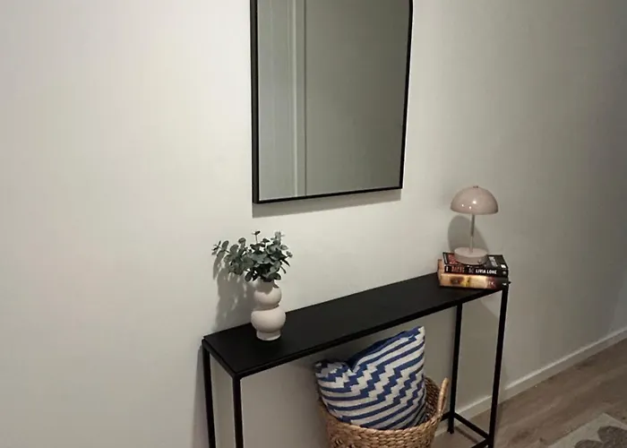 Ghar-New 2 Bedrooms Apartment Near Airport And Oslo City-Free Parking Klofta