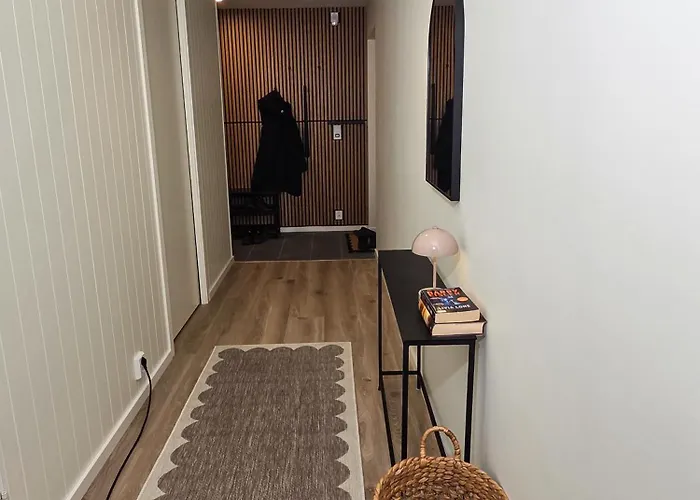 Ghar-New 2 Bedrooms Apartment Near Airport And Oslo City-Free Parking Klofta